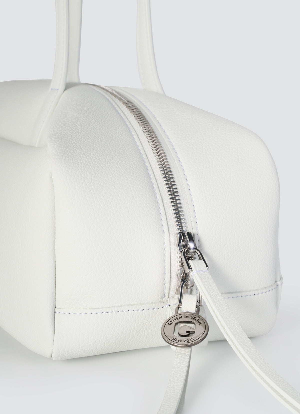 City Shoulder Bag — White — view 8