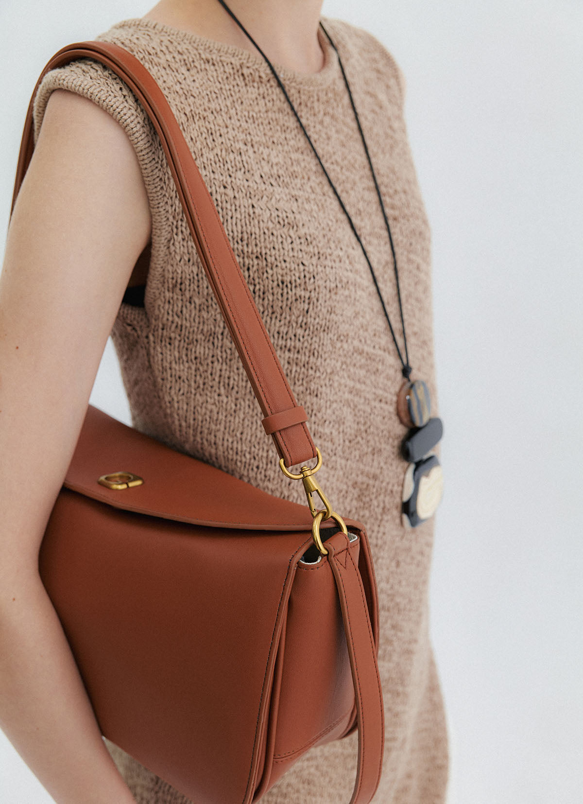 Tria Shoulder Bag