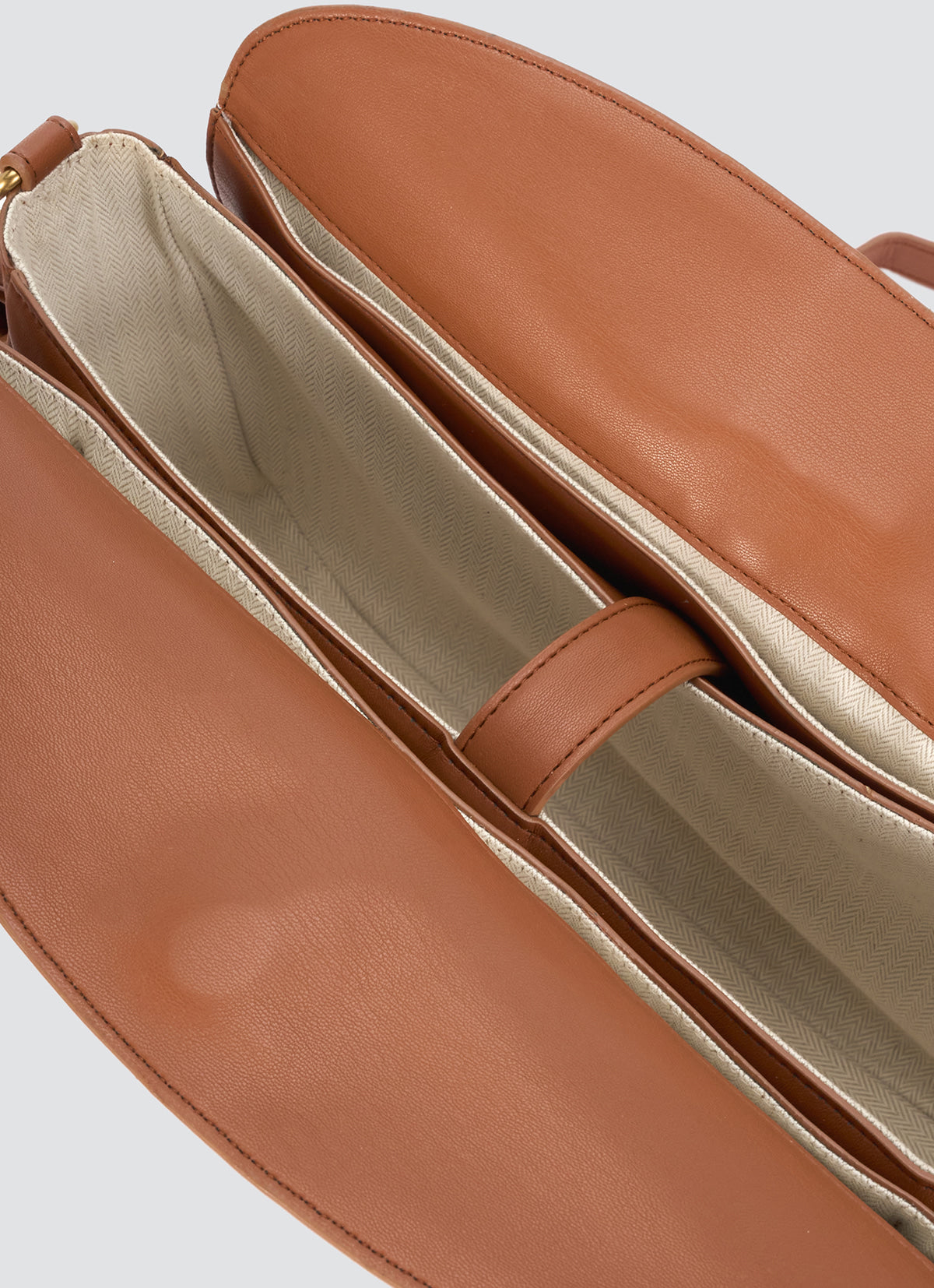 Tria Shoulder Bag