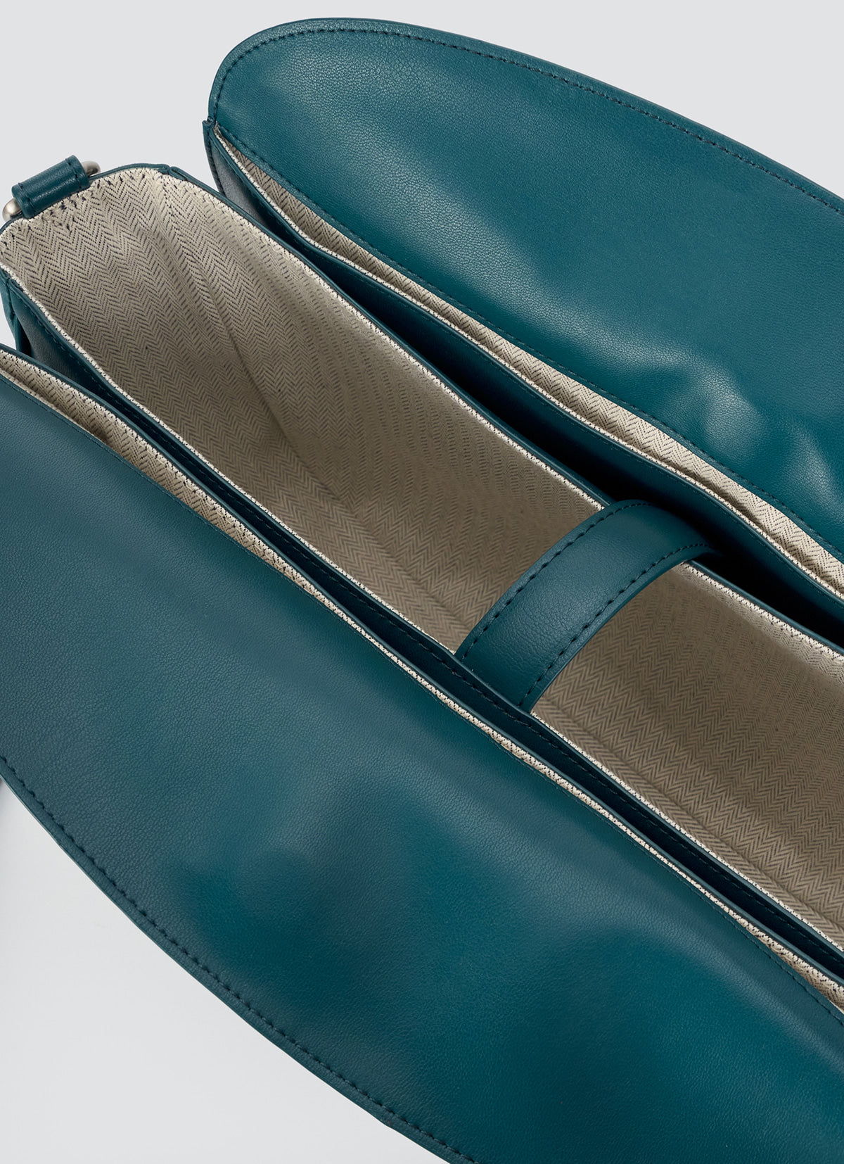 Tria Shoulder Bag